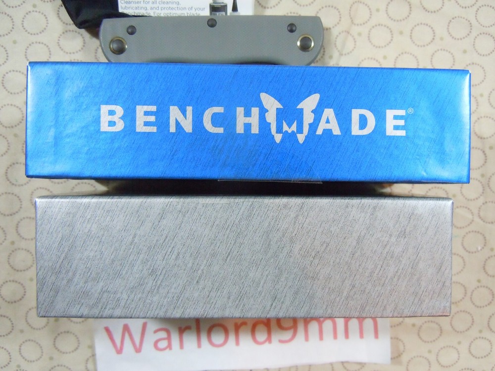 BENCHMADE WEEKENDER 317 FOLDING BLADE KNIFE.