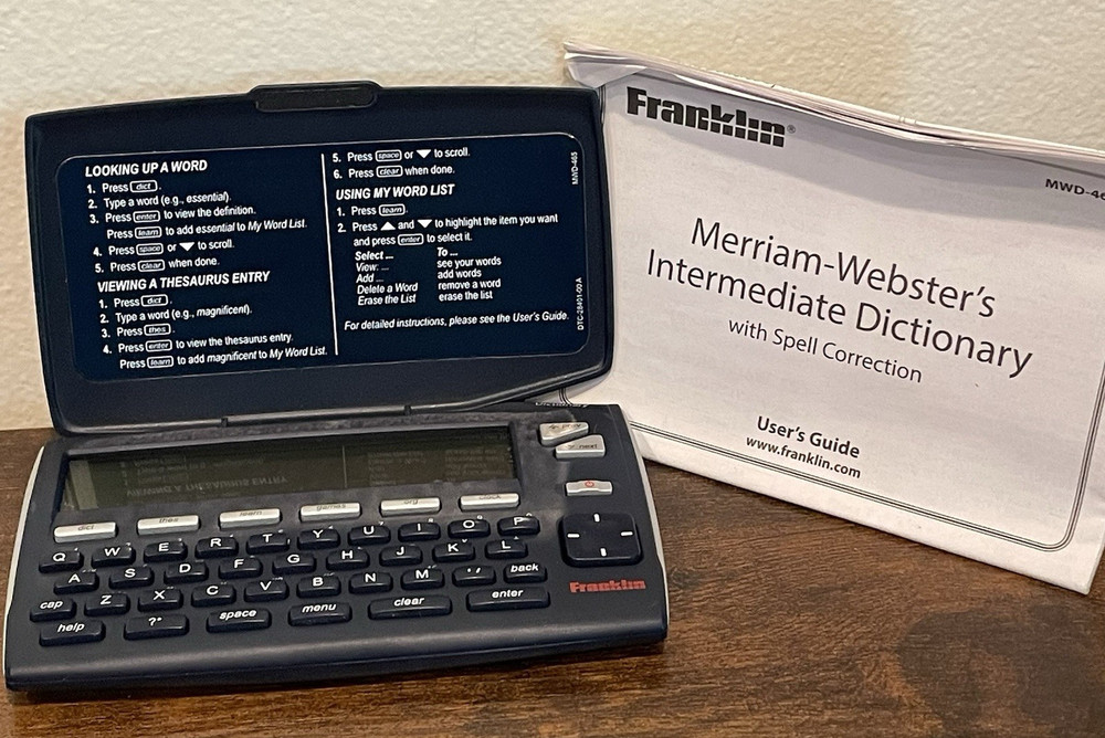 Franklin Intermediate Dictionary Spell Correction Merriam Webster MWD-465 TESTED