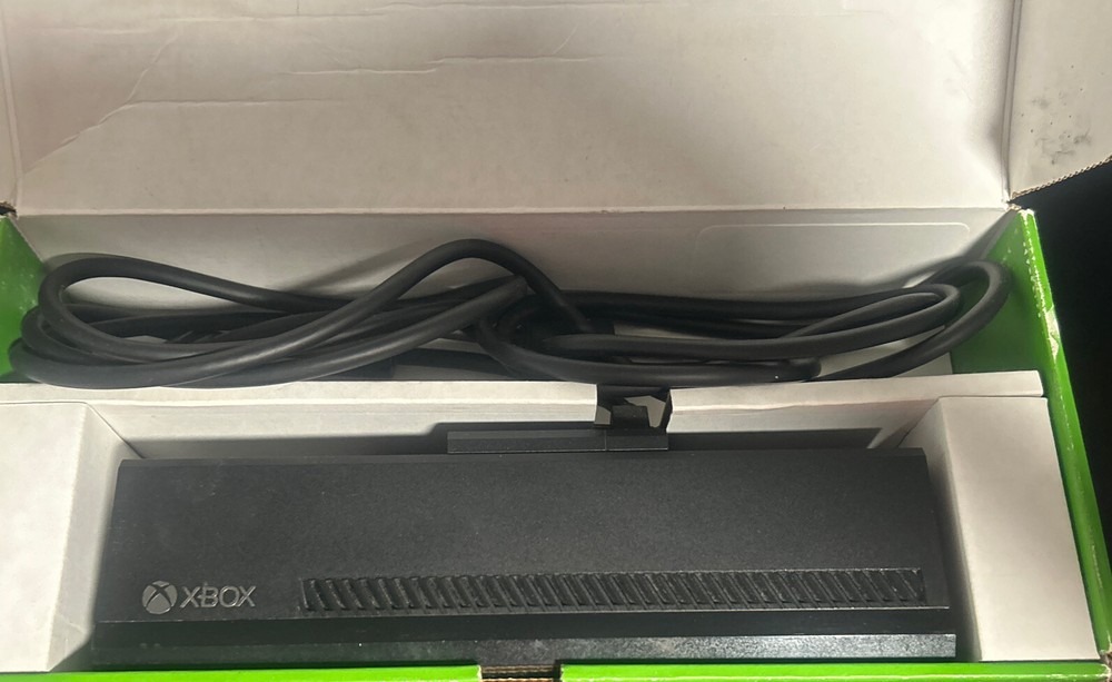 Xbox One Kinect Sensor Bar Black 1520 Complete In Original Box