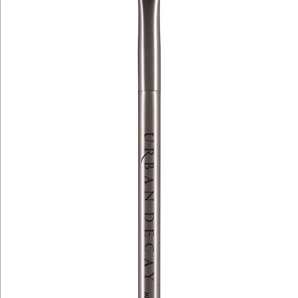 NIB UD multi task eyeshadow brush