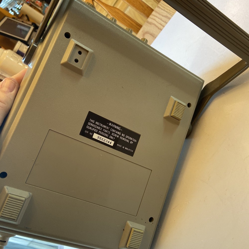 GW Instek FG-8015G Analog Function Generator Untested Powers Up #J