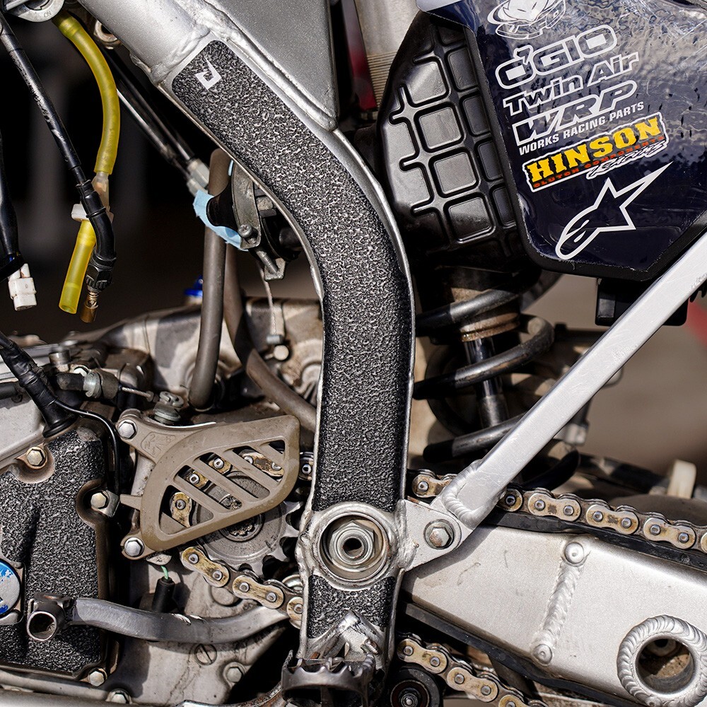 Black Frame Guards For 2004-2006 Suzuki RMZ250 Grip Tape Protectors RMZ 250