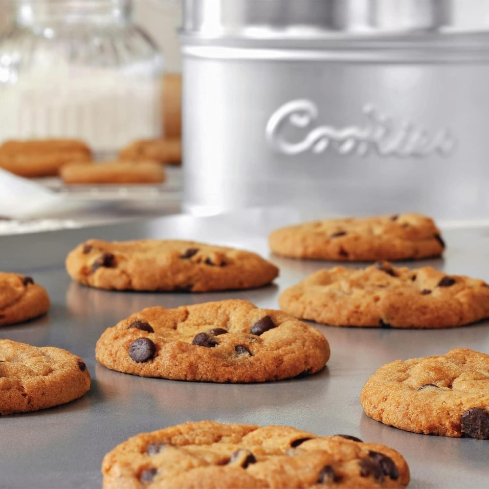 2Pcs Large Flat Cookie Sheet 18" X 14" Aluminum Flat Baking Sheet, Extra Thick -