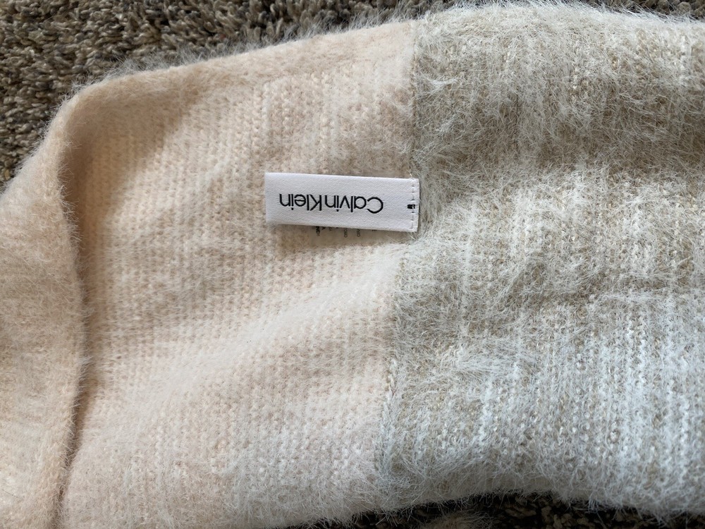 Calvin Klein Hat & Neck Scarf Wrap EUC