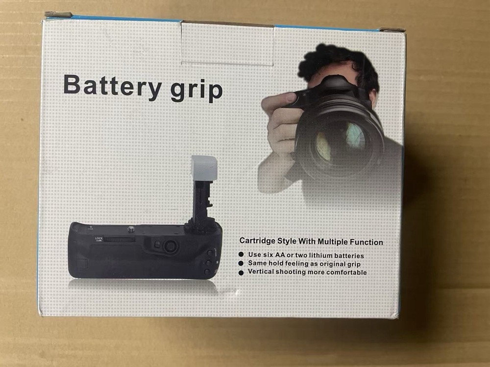 Battery grip Fits: SONY A9/A7RIII