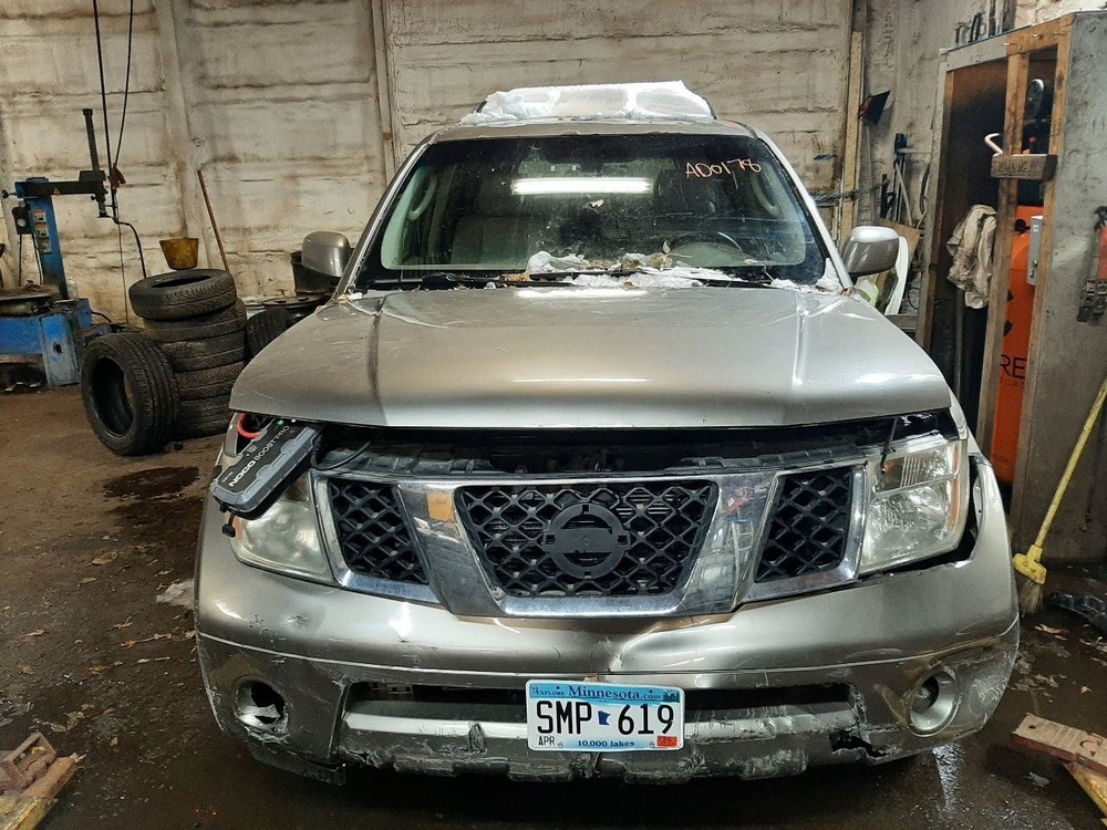 PATHFINDR 2005 High Mounted Stop Light 1075876