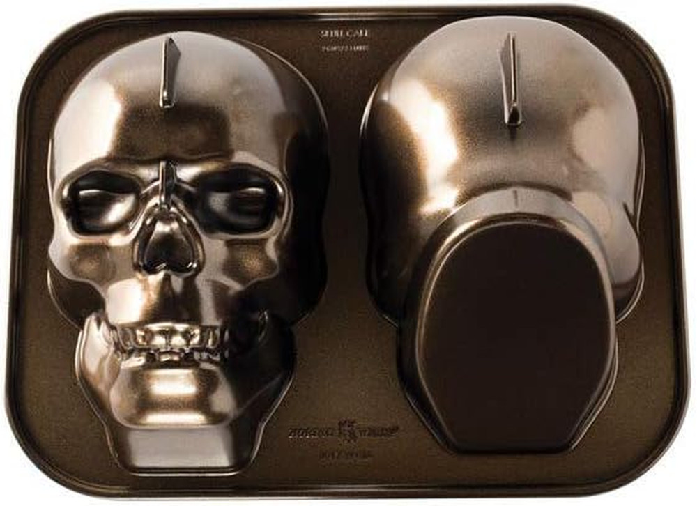 Haunted Skull Cake Pan, 9 Cups, Bronze