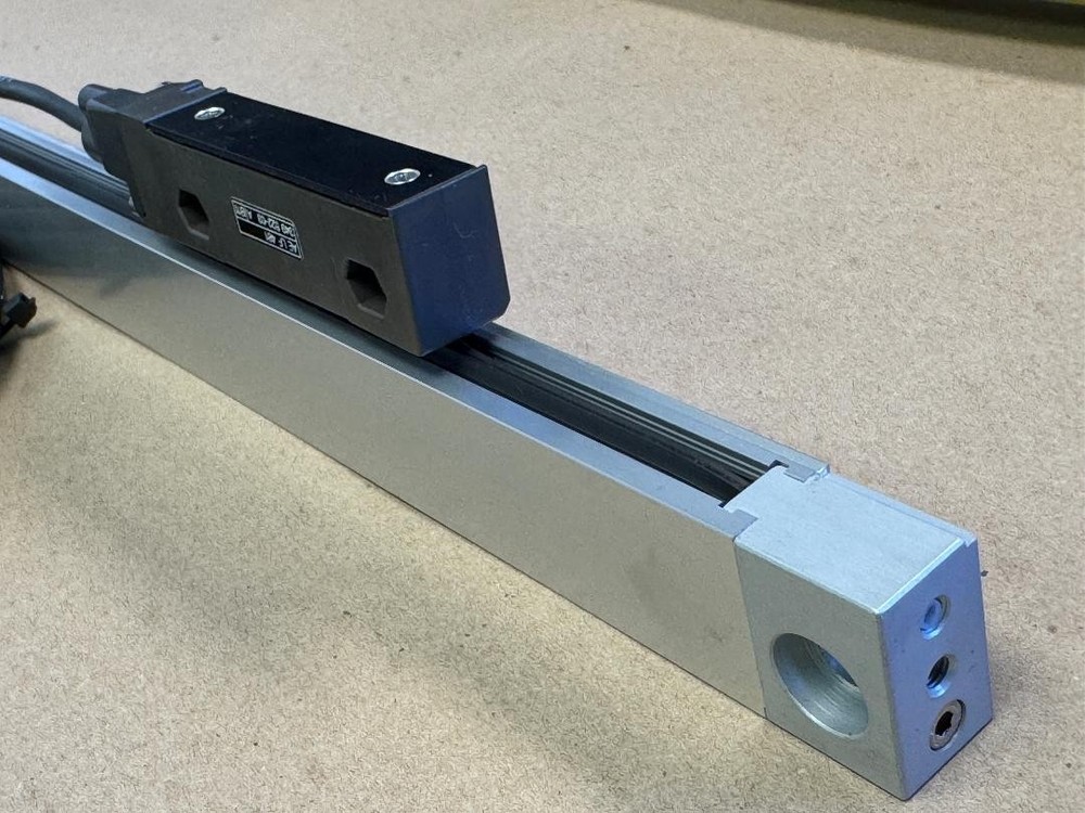 HEIDENHAIN LF 481 400MM 349 522-03 LINEAR SCALE ENCODER WITH PLUG
