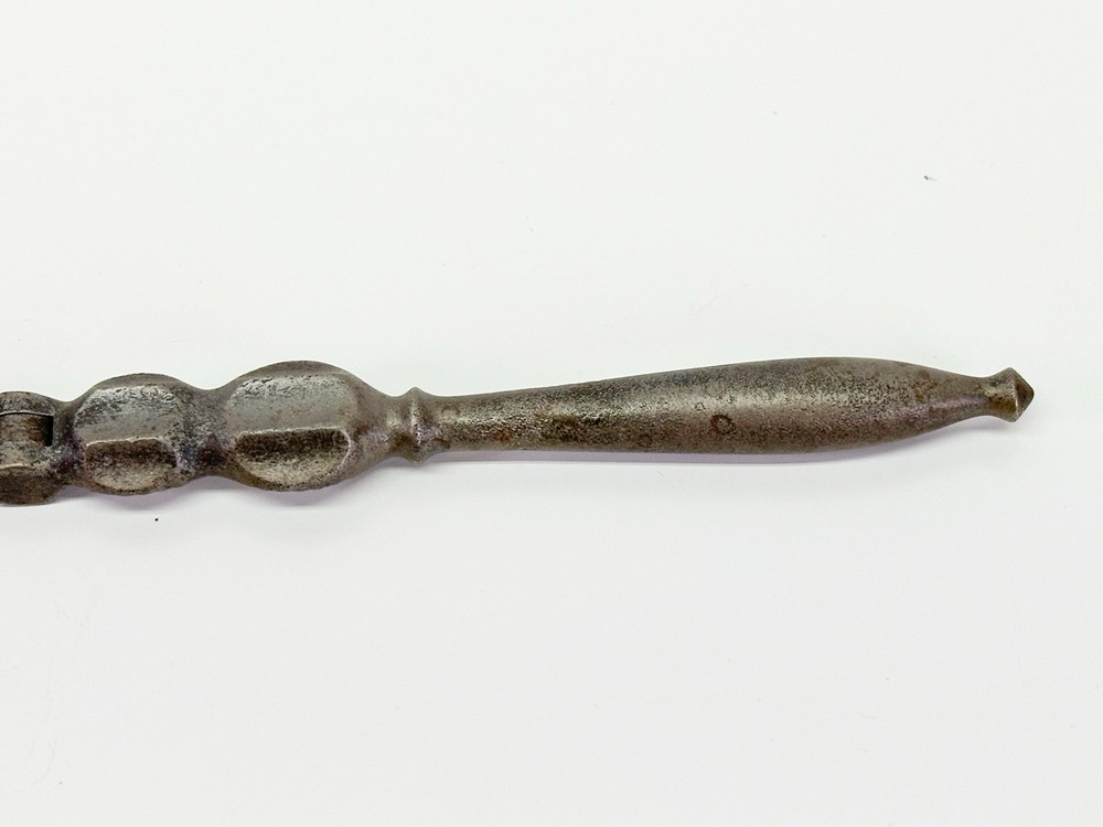 Antique Cast Iron Solid Nutcracker Heavy Duty Walnut Chestnut Lobster Cracker
