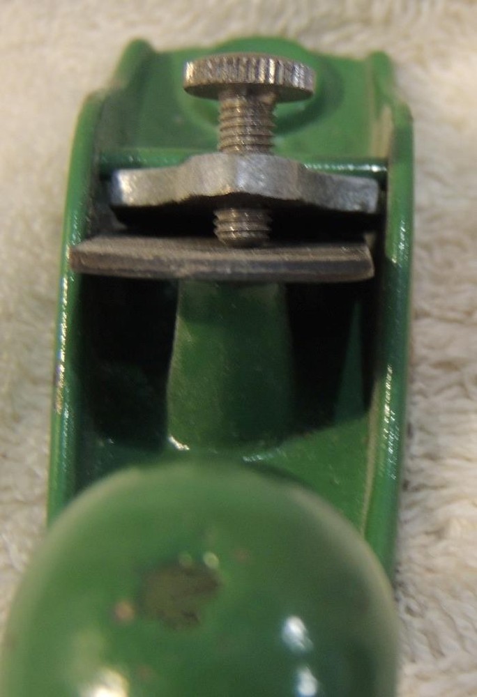 KUNZ Model 100 Green Squirrel Tail Plane