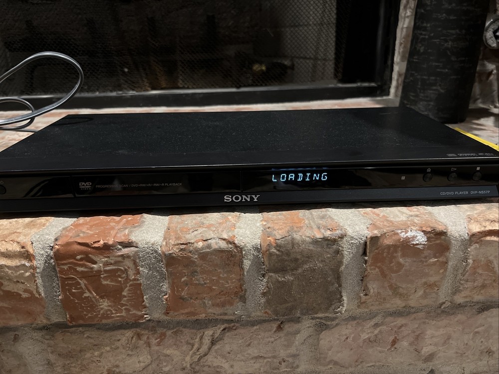 Sony DVD/CD Player Progressive Scan Model DVP-NS57P Tested & Working