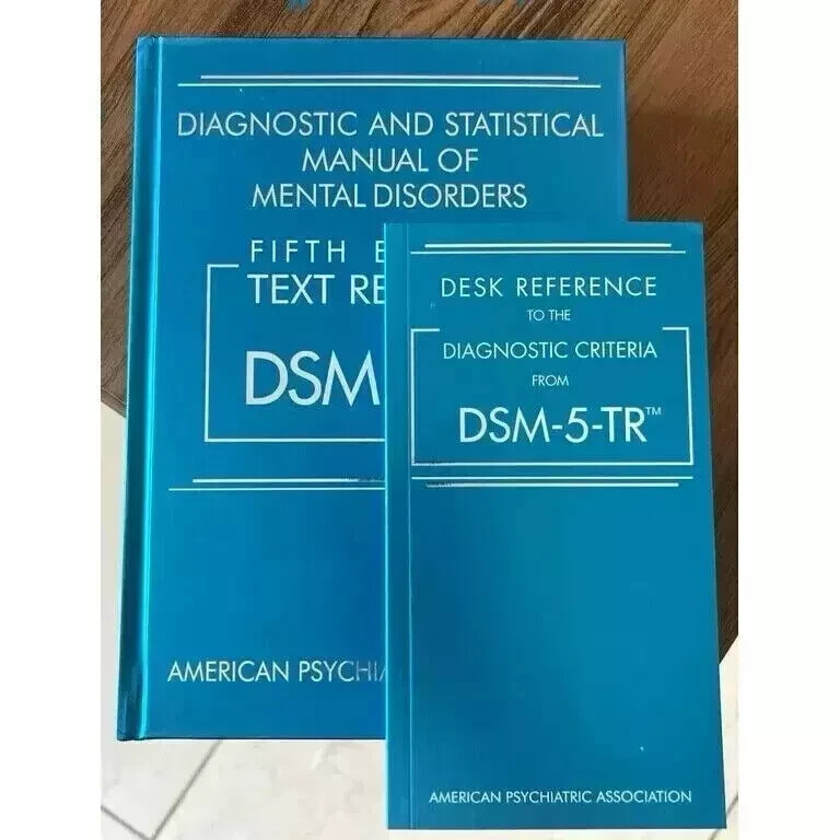 Diagnostic and Statistical Manual: DSM-5-TR HARDCOVER + DESK REFERENCE PAPERBACK