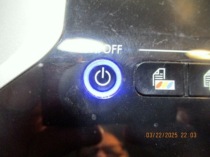 Canon CanoScan 8800F Flatbed Color Image Scanner Complete With Software & Guides