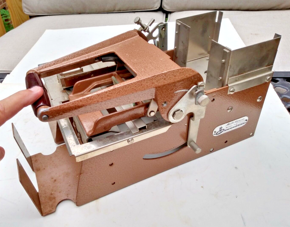 Master Addresser Model 99 - vintage office/mail room machine