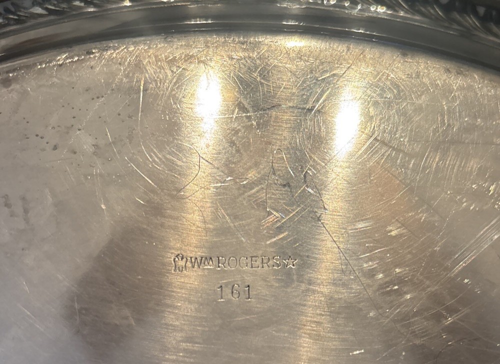 Wm Rogers 161 Silverplate Round Tray