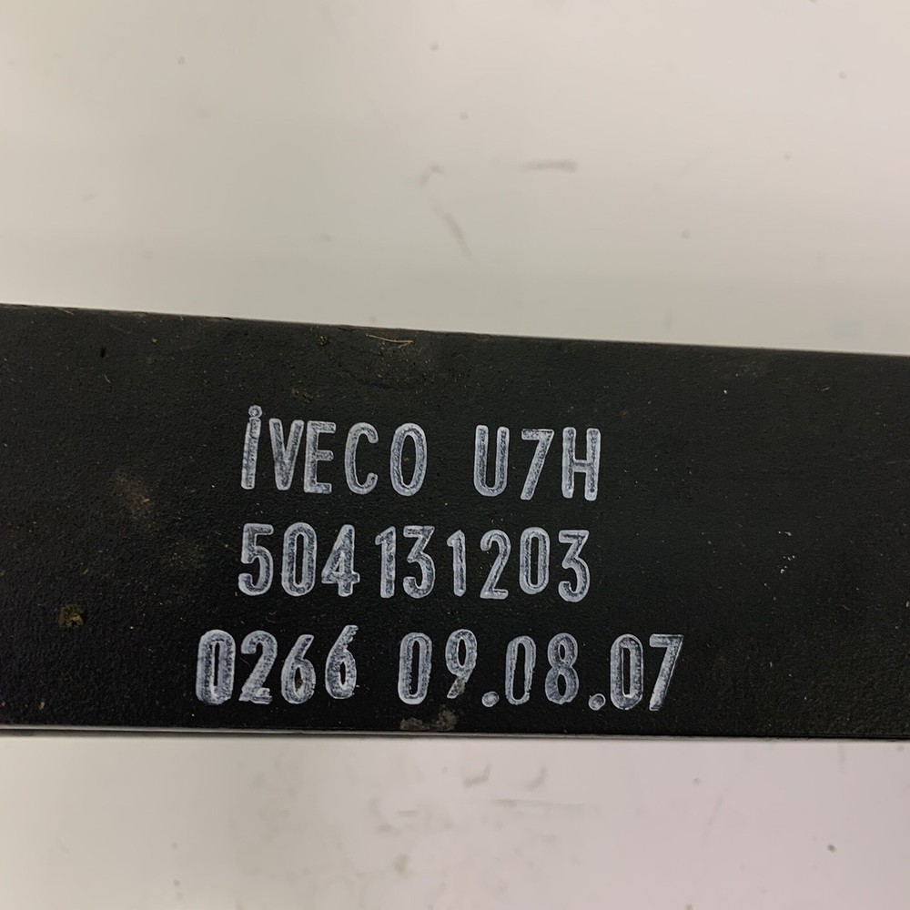 genuine iveco leaf spring brand new 504131203