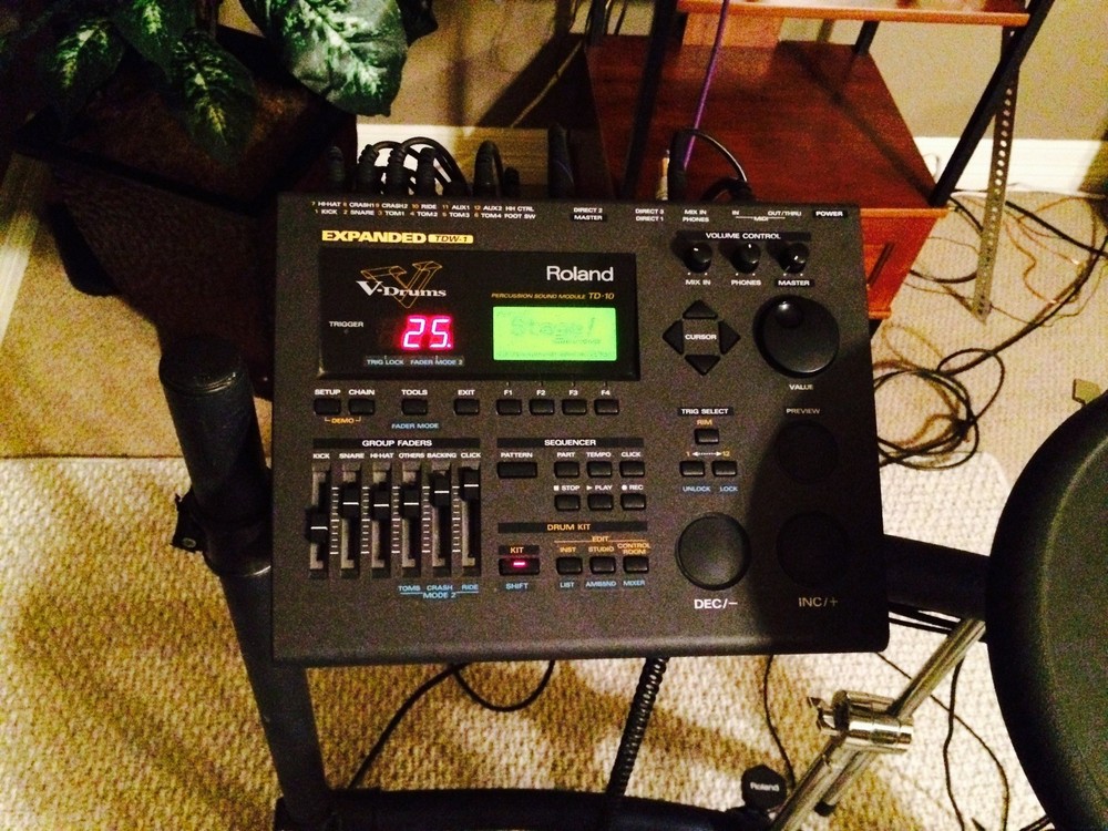 Roland Studio V Drums and Amplifier