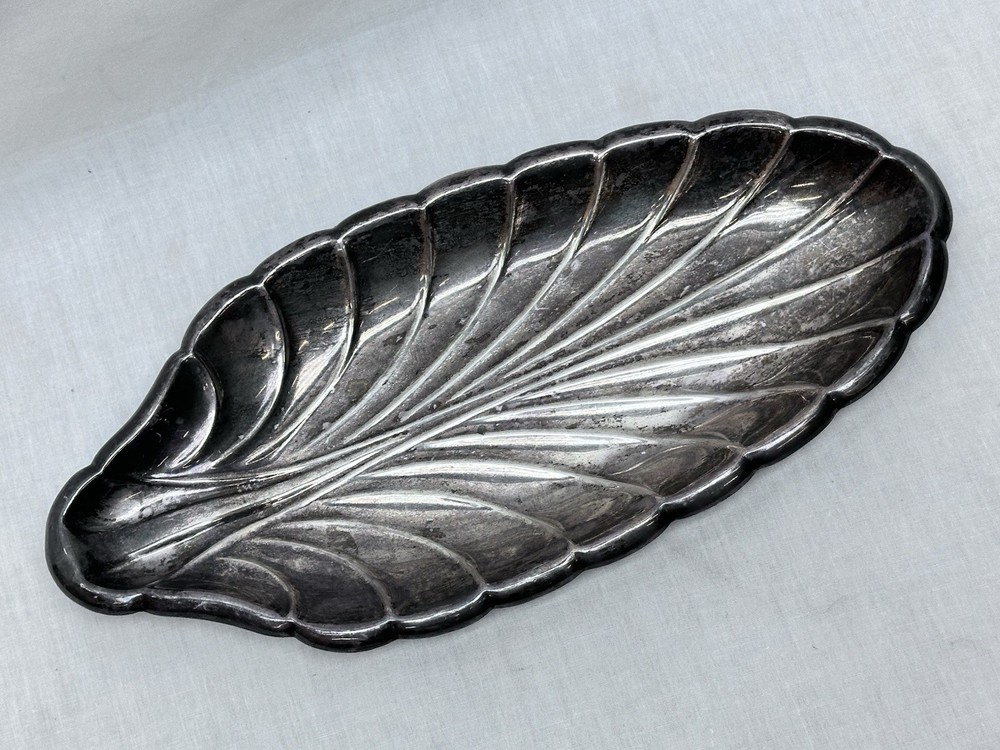 Reed & Barton Sterling Silver 299.4g / 12.5" Leaf Shape Candy Fruit Dish Tray