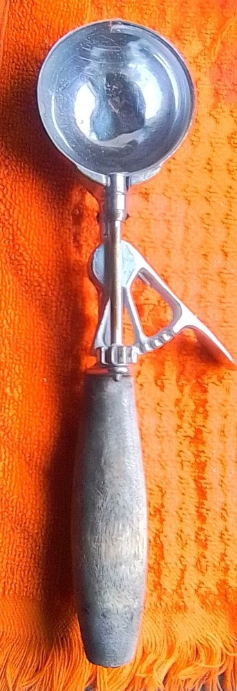 Ice Cream Scoop  Mechanical Scooper Vintage Kitchen