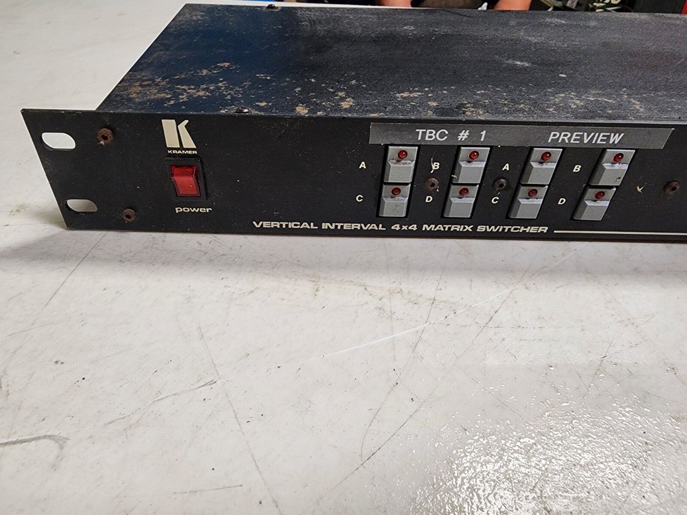 Kramer Vertical Interval VIS-4x4 Matrix Switcher