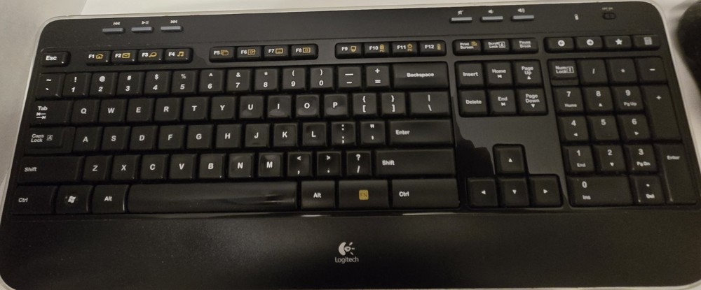 Logitech K520 Wireless Keyboard & M310 Mouse Combo