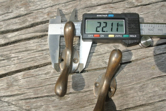 4 solid brass small 3" Hand Cast 7.5cm Cleat Tie Down Rope HooK CURTAINS loop