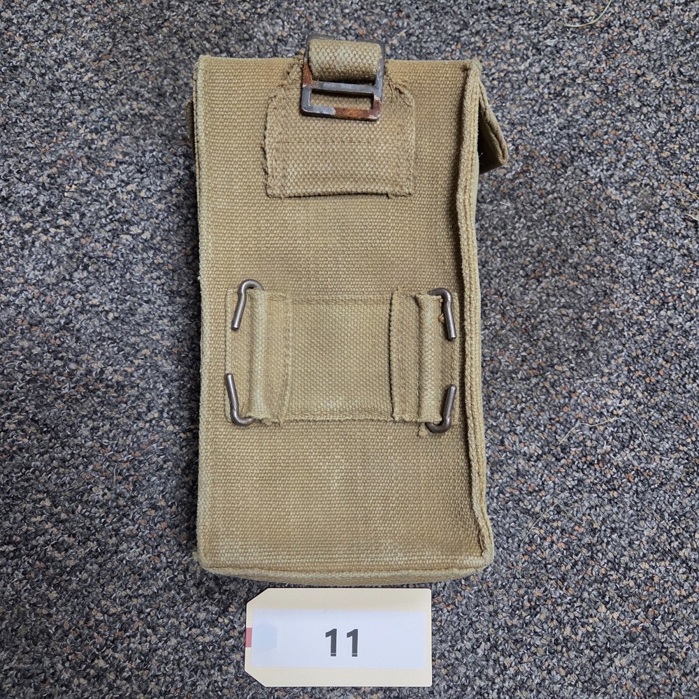 WW2 British P37 Ammunition Magazine Pouch Webbing Equipment Blanco (11)