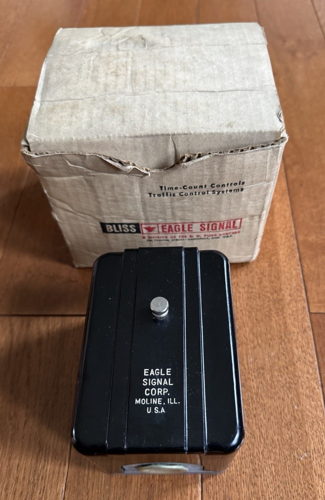 Eagle Signal HD33A621 Reset Timer NOS