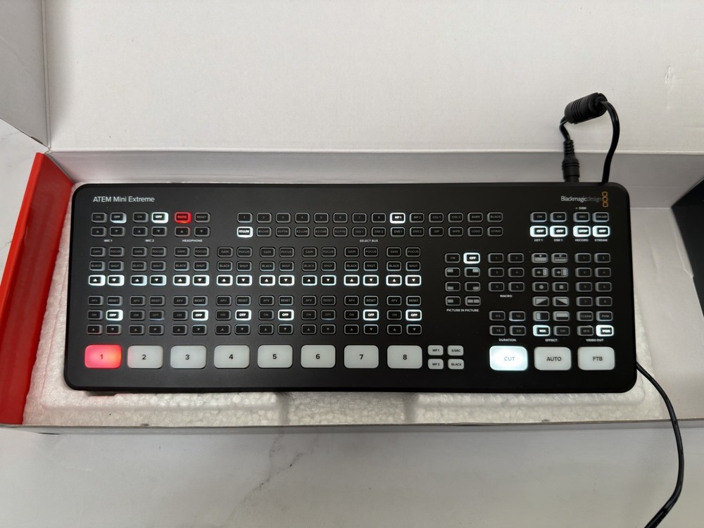 Blackmagic Design ATEM Mini Extreme HDMI Live Streaming Switcher Panel