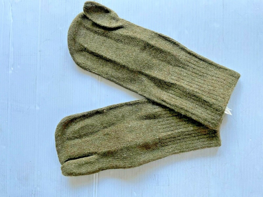UNISSUED WWII TRIGGER FINGER MITTEN WOOL INSERTS LARGE (1943)