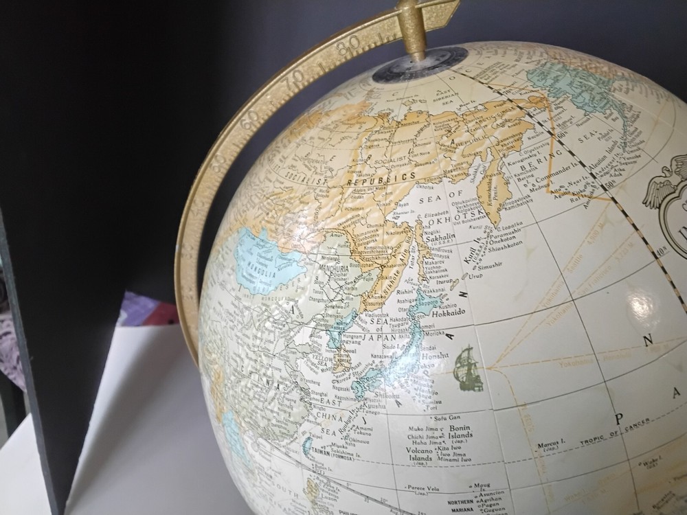 Crams Imperial World Globe. Learning Geography Excellent Condition