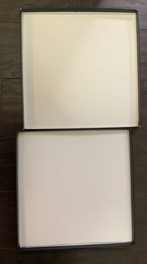 VINEYARD VINES 10x10x.75 Empty Gift Box