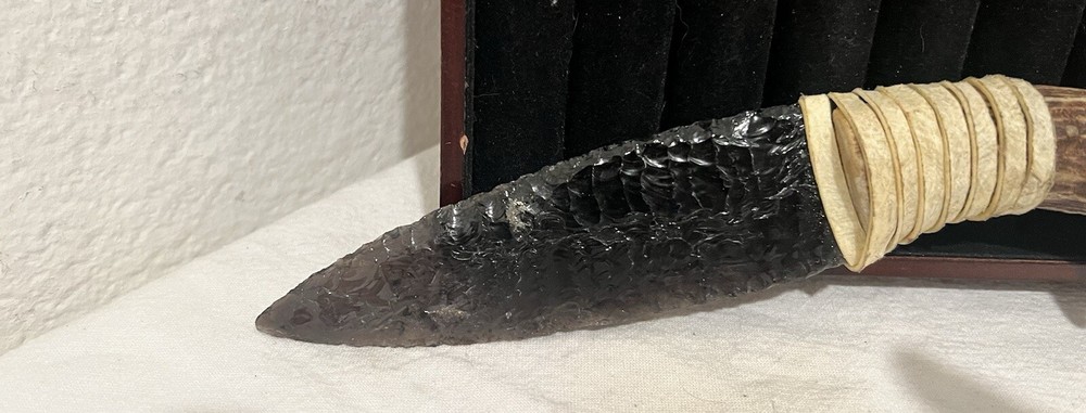 Obsidian Knife-Primitive