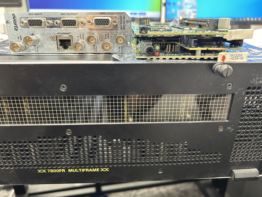 EVERTZ 7812UDX-AES8-HD