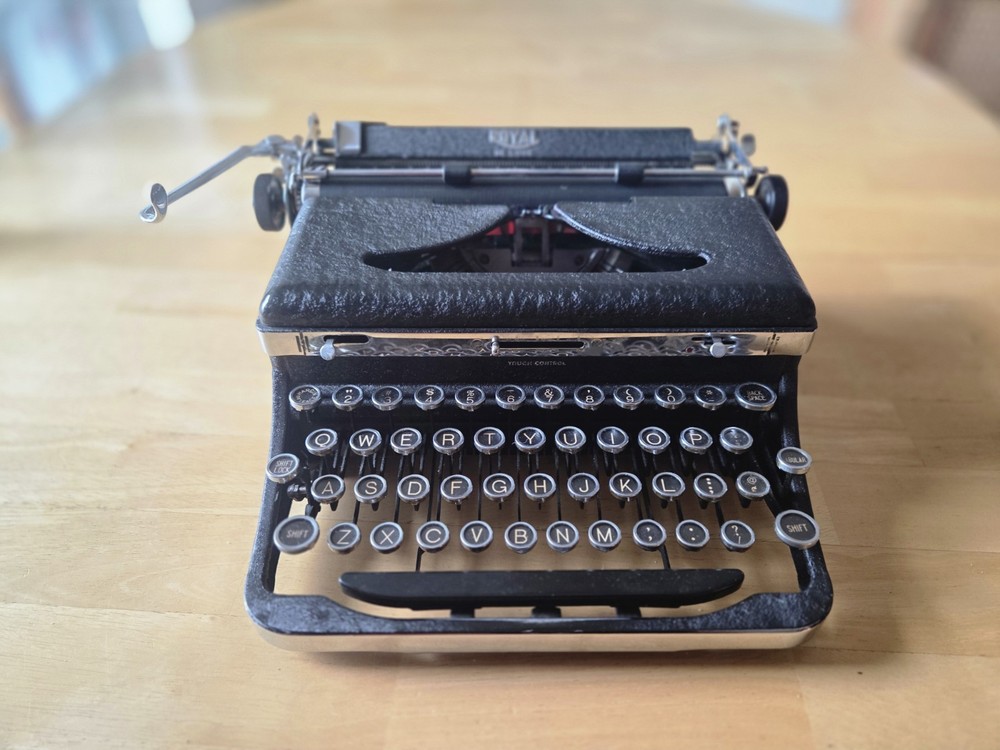 Royal Quiet De Lux Model A Portable Typewriter Refurbished Working