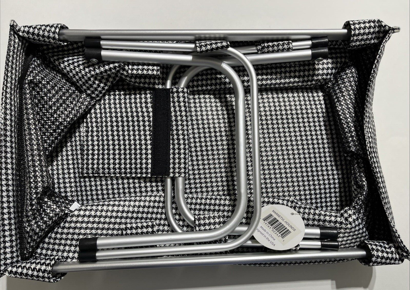 Viv and Lou Houndstooth Market Tote with Durable Removable Aluminum Frame NEW
