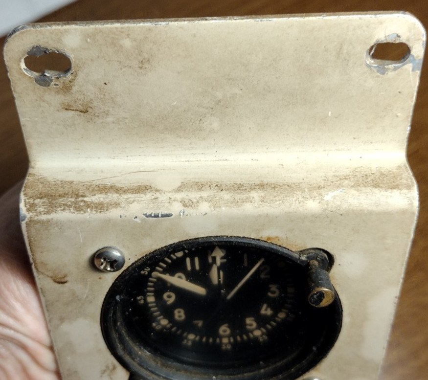 Vintage Unbranded Aircraft Unknown Clock (UNTESTED) (SEE DESCRIPTION)