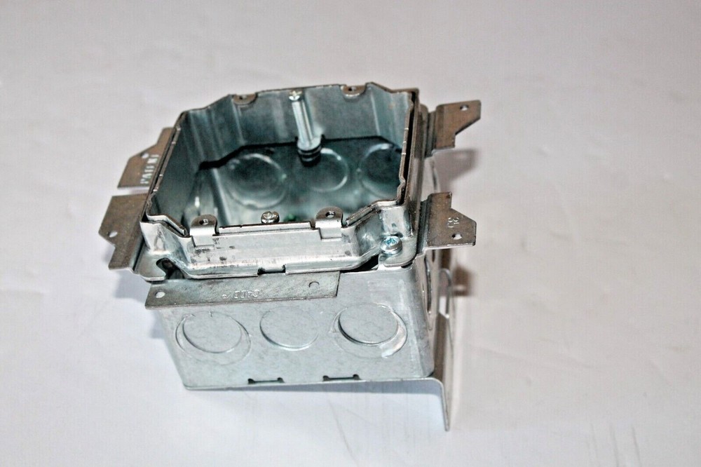 Caddy A1F 4" Electrical Box Stud Mount