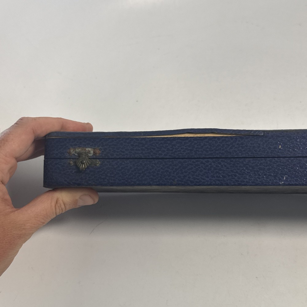 VTG GERMANY SET 8 GERMAN CITY COAT OF ARMS SILVER PLATE SHOT GLASS CUPS W/ CASE