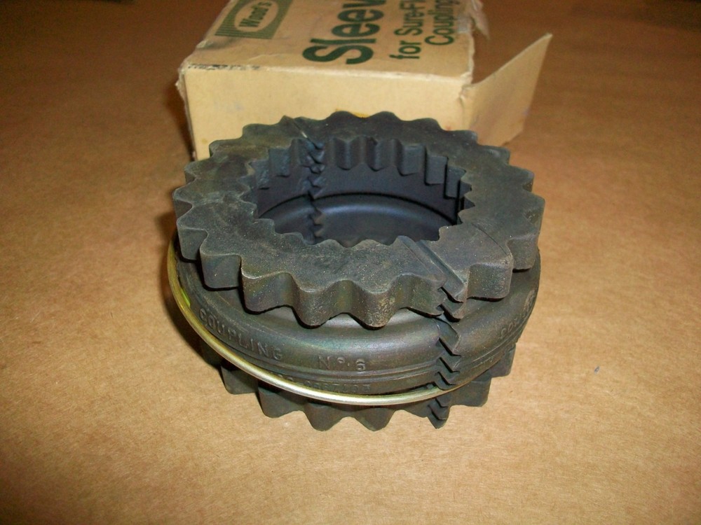 TB WOODS 6 SPLIT Neoprene Coupler NEW IN BOX