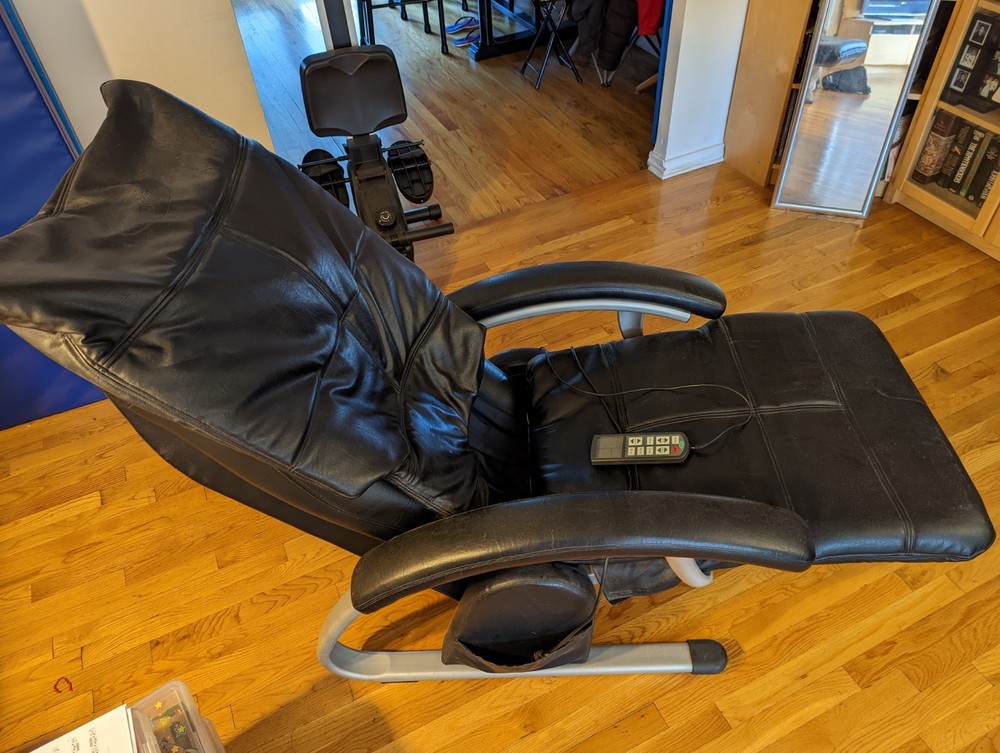 Electric Massage Recliner Used