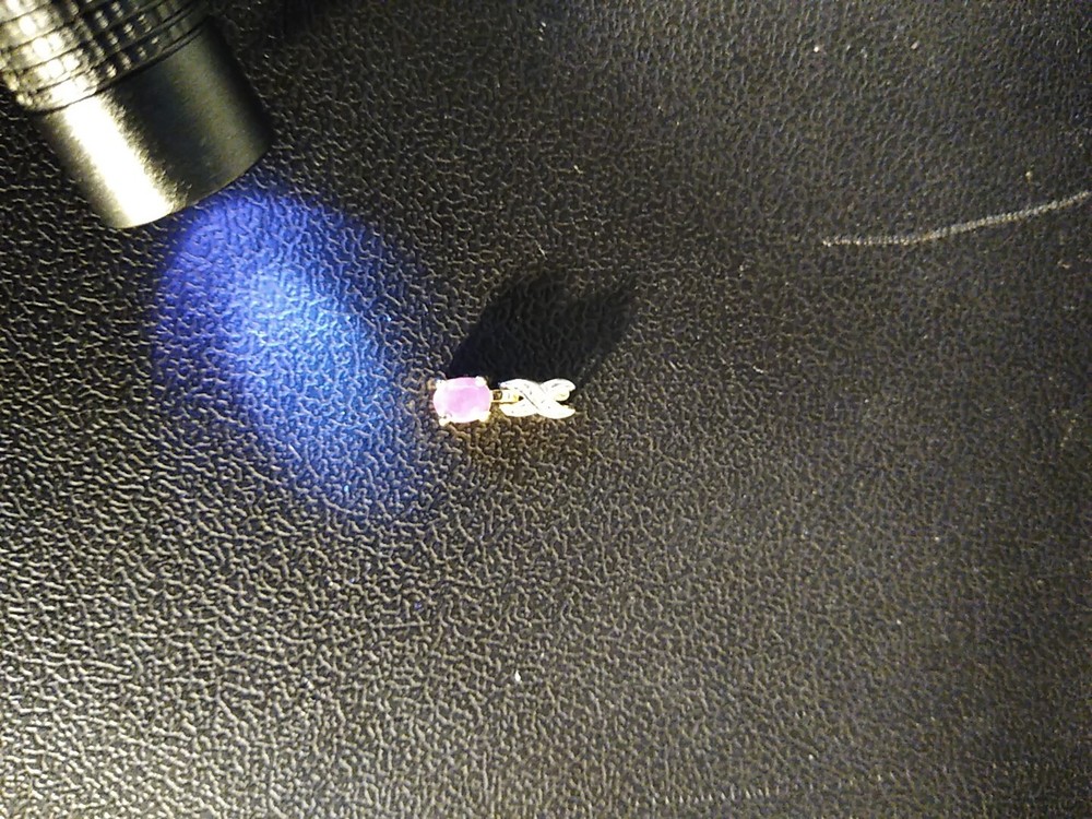 0.8 Grams Han Diamond & Ruby Sterling Silver 925 Charm Pendant