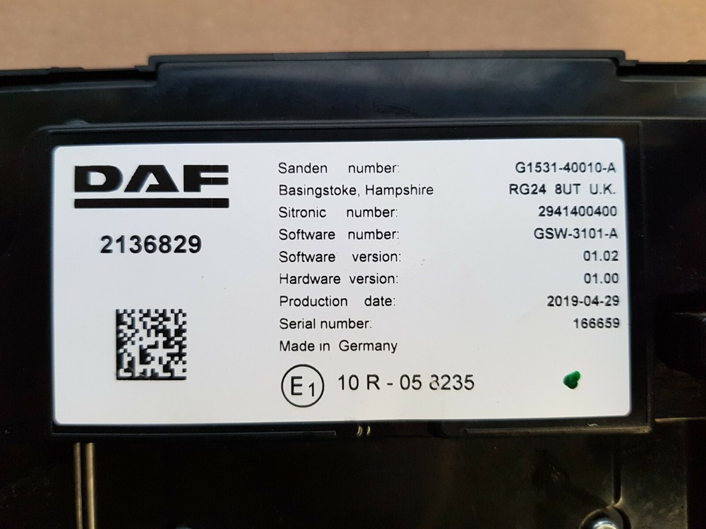 DAF 2136829 climate control panel switch heating switch like new