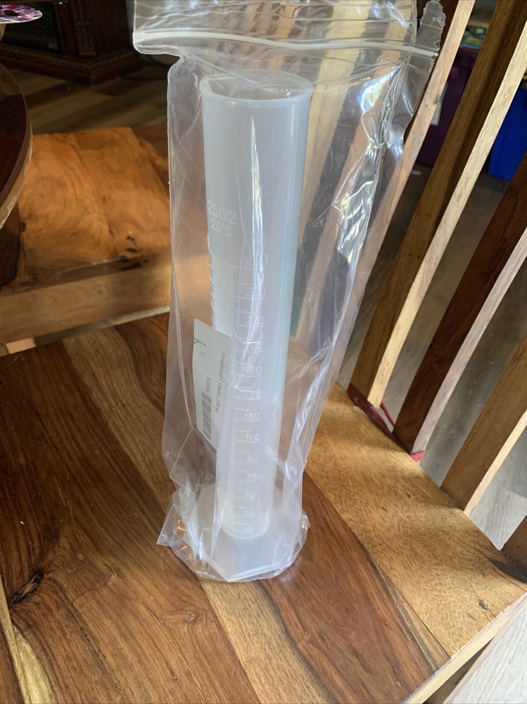 Graduated Cylinder, 250Ml