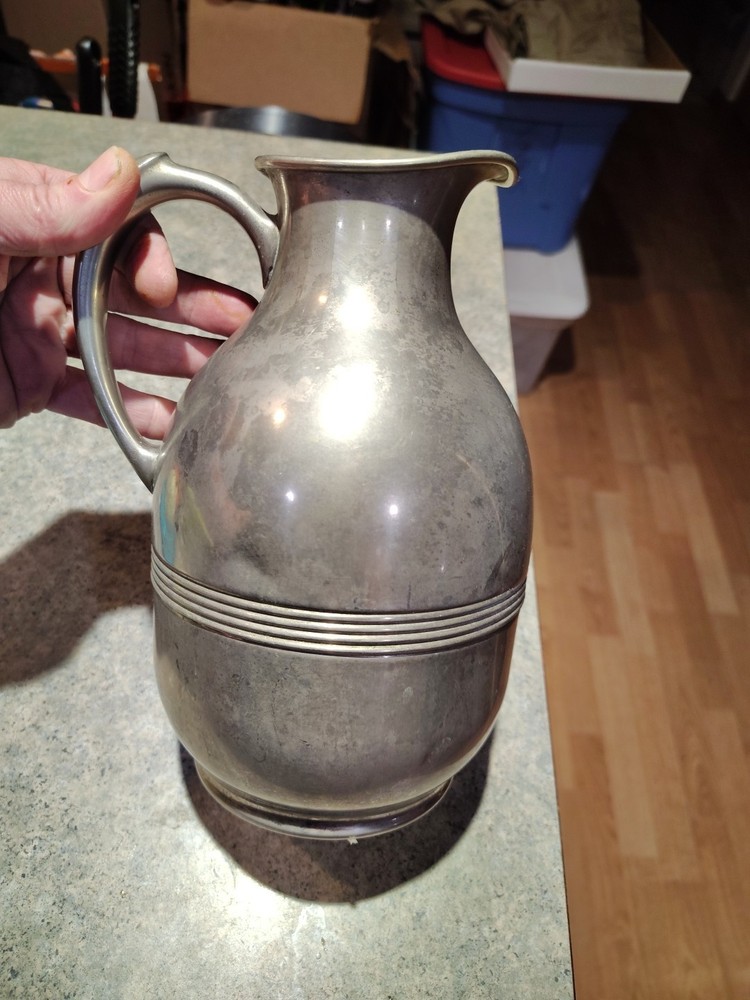 Vintage LANDERS FRARY & CLARK Pitcher UNIVERSAL #9822 USA