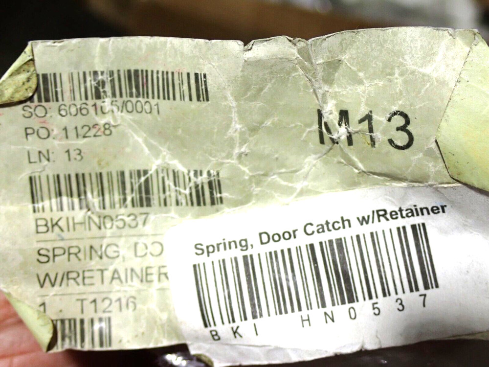HN0537 BKI SPRING DOOR CATCH W/RETAINER NEW