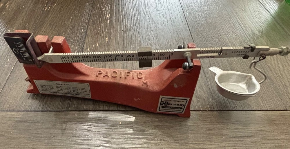 Hornady Model "M" Magnetic Reloading Scale-(050026)-altered w/diff Pan & Nuts