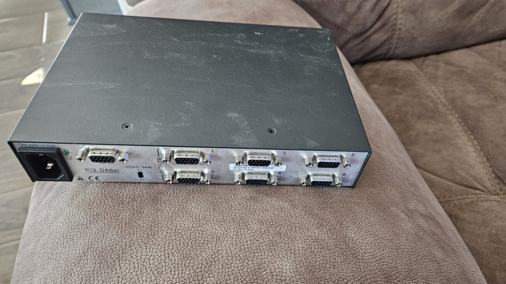 EXTRON VGA DISTRIBUTION AMPLIFIER P/2 DA6XI