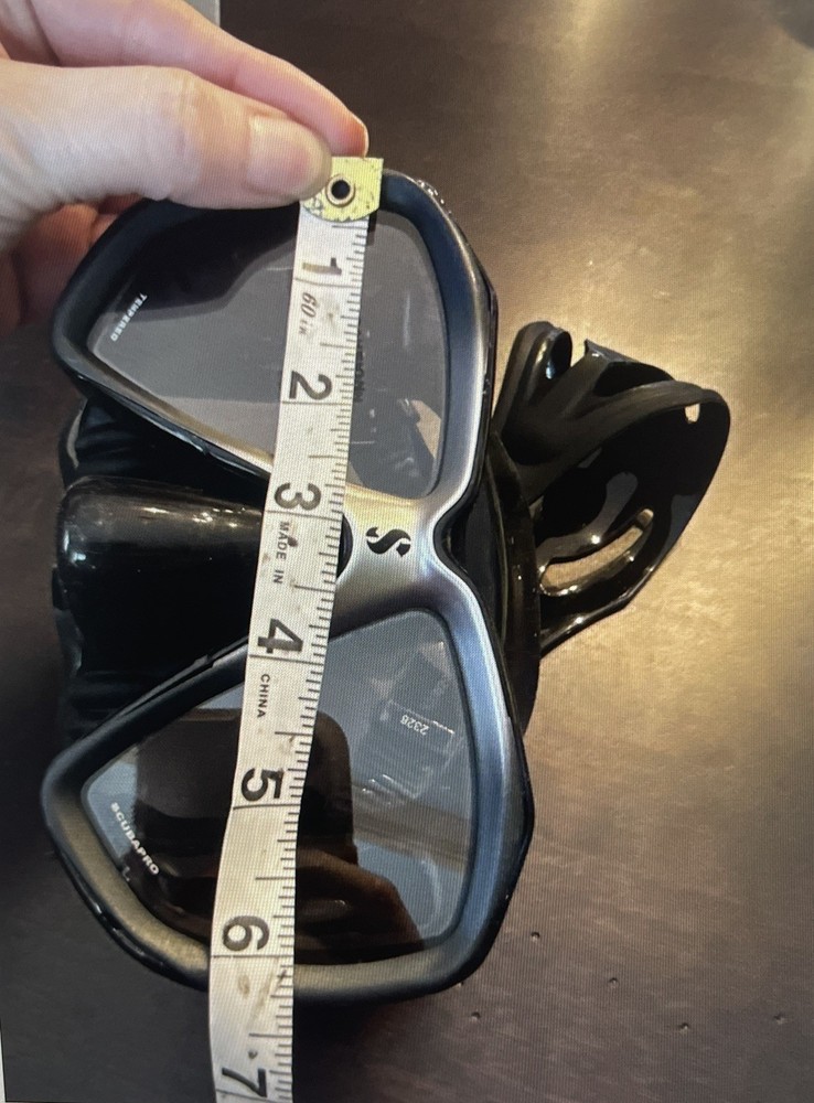Scubapro Spectra Black / Silver Goggle Mask - Plastic Case