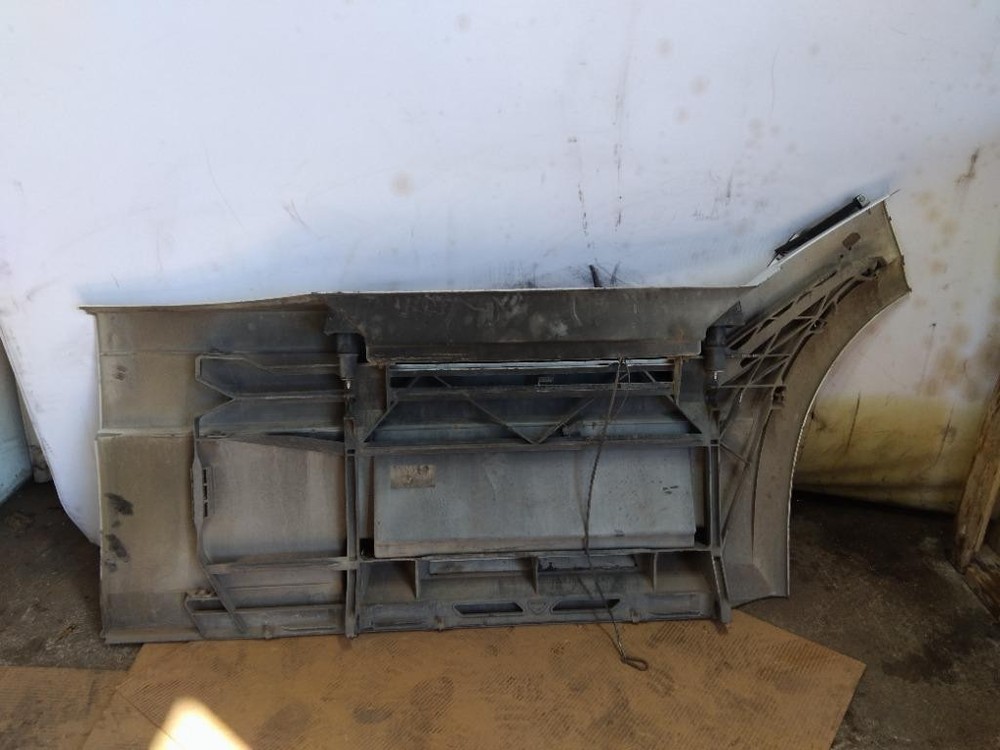 For 2008 VOLVO VNL SIDE FAIRING Left , CO